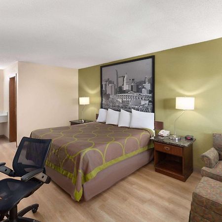 Super 8 By Wyndham Fort Mitchell Cincinnati Area Exterior photo